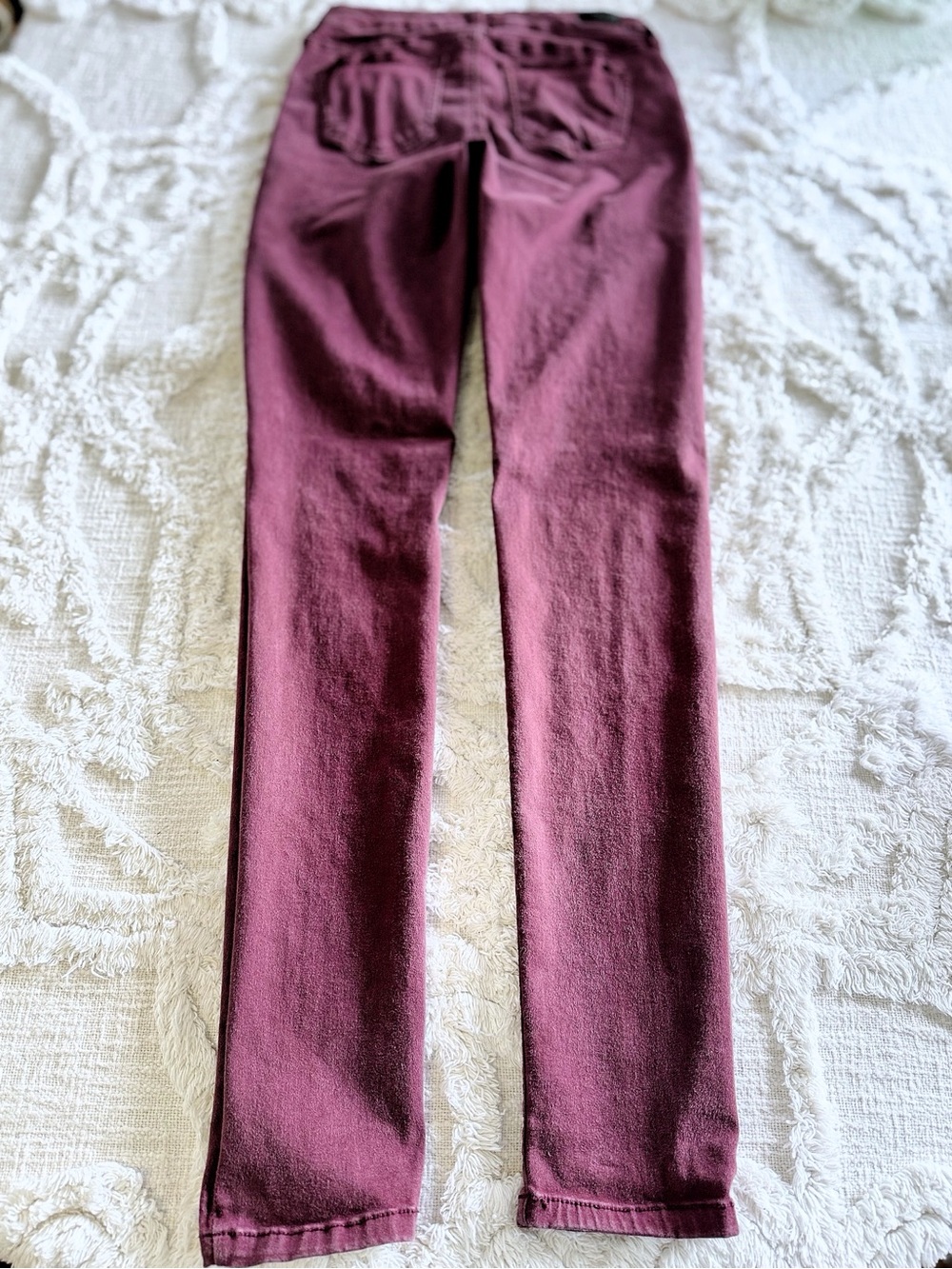 Celebrity Pink Burgundy Skinny Jeans Size 3/26 High Rise Stretch GUC